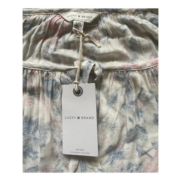 Lucky Brand Womens/Teen White shirt with soft pink and blue floral Size Large - Picture 4 of 8